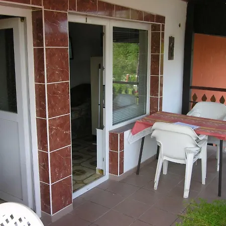 In 37930 Apartament *